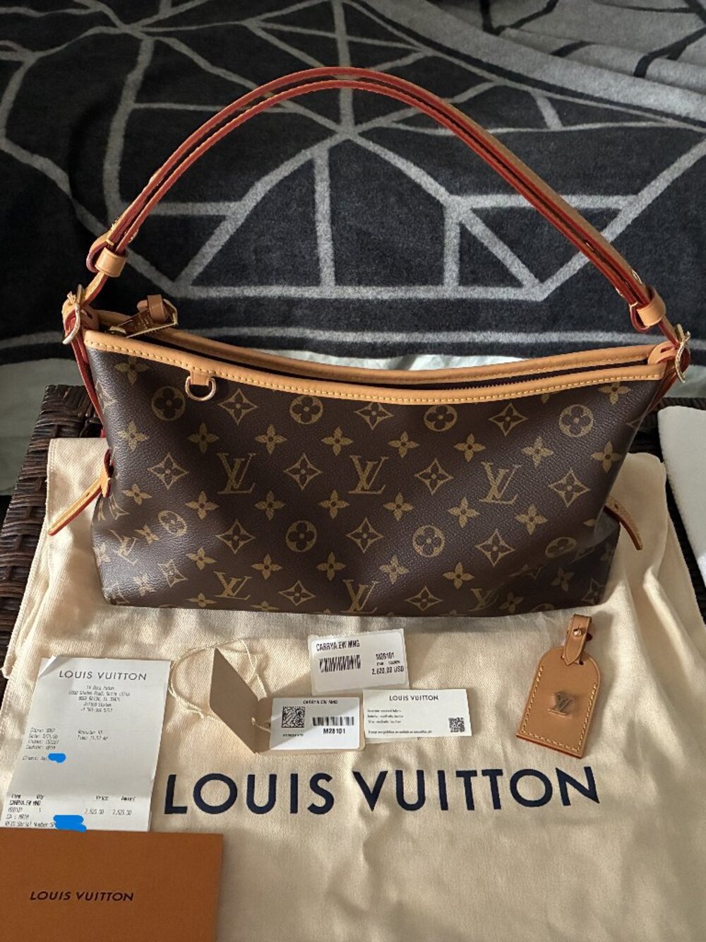 Louis Vuitton CarryAll East West AUTHENTIC